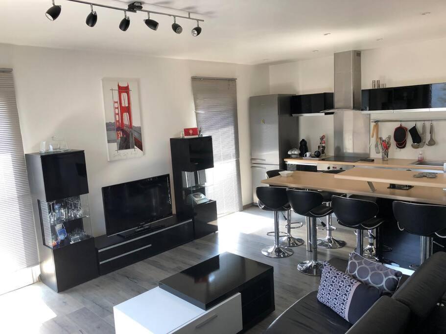 Appartement Vue Panoramique Sur La Mer Et La Citadelle De Bastia Bastia  Esterno foto